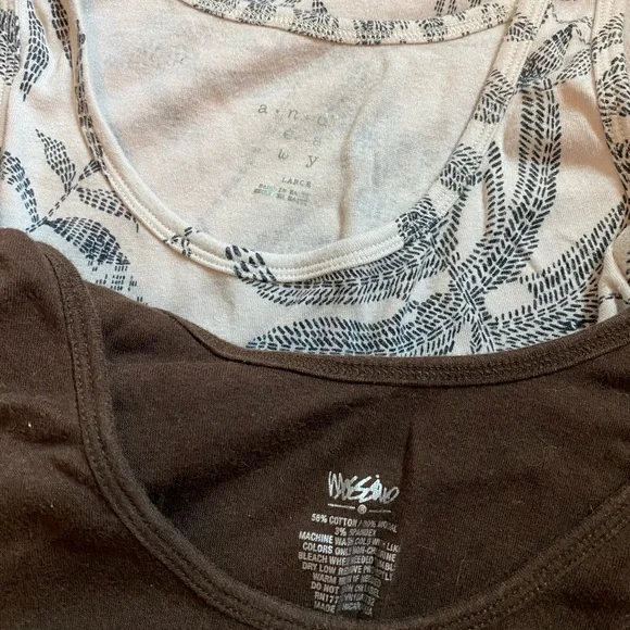 Tank Top Set of 4 - Picture 3 of 4